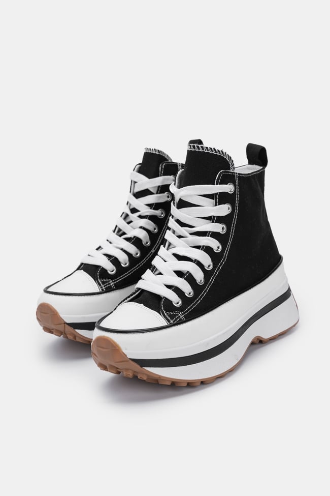 sneakers δίσολα